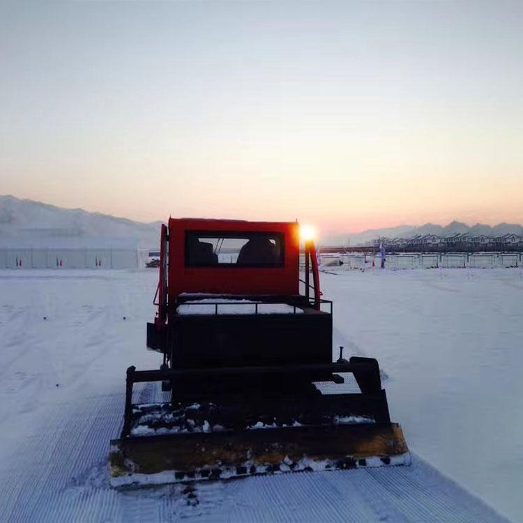 壓雪機(jī)